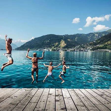 Vakantiehuis The Steinbock With Garden And Bbq Zell am See